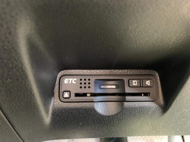 フィットハイブリッド ナビプレミアムセレクション ダブルシートヒーター ETC(4枚目)