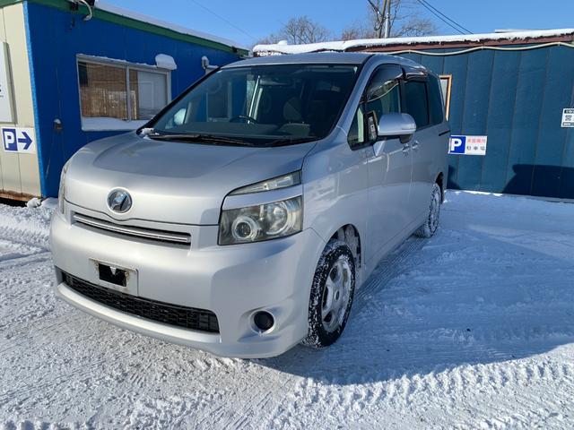 ヴォクシー X Lエディション 電動スライドドア 後席モニター エンジンスターター ETC(9枚目)