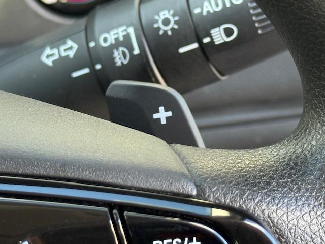 ヴェゼル ｅ：ＨＥＶＸ　当社レンタアップ・純正ナビ・ＨｏｎｄａＣＯＮＮＥＣＴｆｏｒＧａｔｈｅｒｓ＋ナビ装着用スペシャルパッケージ・前席シートヒーター（15枚目）