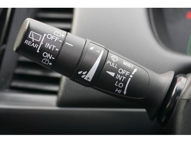 フィット ｅ：ＨＥＶベーシック　レンタアップ・純正ナビ・ＨｏｎｄａＳＥＮＳＩＮＧ・ＬＥＤヘッドライト・ＨｏｎｄａＣＯＮＮＥＣＴｆｏｒＧａｔｈｅｒｓ＋ナビ装着用スペシャルパッケージコンフォートビューパッケージ（11枚目）