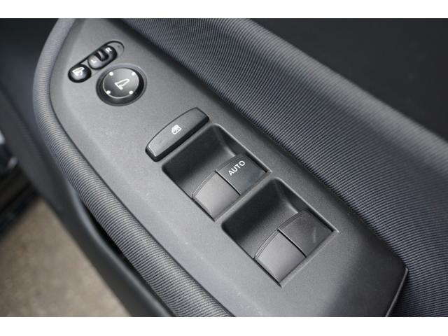 フィット ｅ：ＨＥＶベーシック　レンタアップ・純正ナビ・ＨｏｎｄａＳＥＮＳＩＮＧ・ＬＥＤヘッドライト・ＨｏｎｄａＣＯＮＮＥＣＴｆｏｒＧａｔｈｅｒｓ＋ナビ装着用スペシャルパッケージコンフォートビューパッケージ（30枚目）
