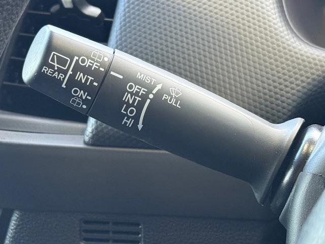 フィット ベーシック レンタカーアップ・純正ナビ・HondaCONNECTforGathers+ナビ装着用スペシャルパッケージ・コンフォートビューパッケージ(16枚目)