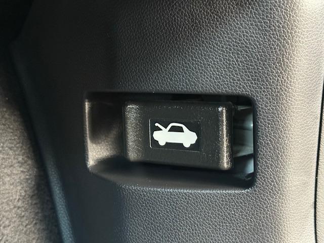 フィット ベーシック レンタカーアップ・純正ナビ・HondaCONNECTforGathers+ナビ装着用スペシャルパッケージ・コンフォートビューパッケージ(27枚目)