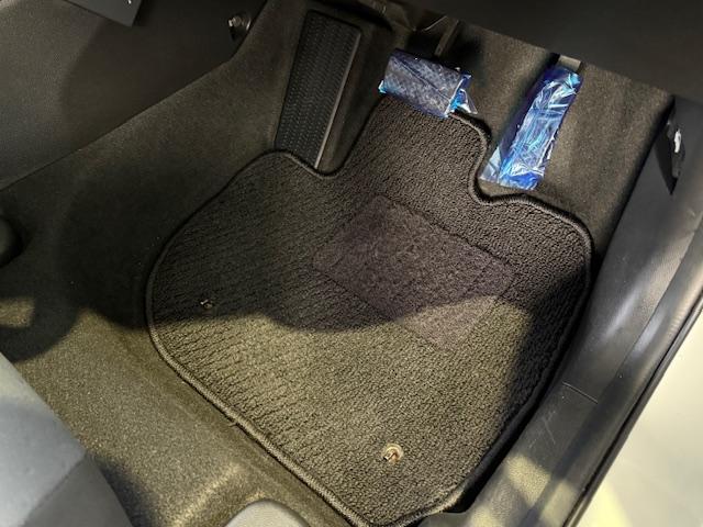 フィット ベーシック レンタカーアップ・純正ナビ・HondaCONNECTforGathers+ナビ装着用スペシャルパッケージ・コンフォートビューパッケージ(33枚目)