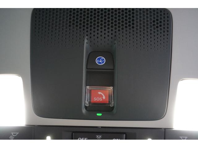 ヴェゼル ｅ：ＨＥＶＺ　デモカーアップ・ＨｏｎｄａＳＥＮＳＩＮＧ・ブラインドスポットインフォメーション・アダプティブドライビングビーム（ＡＤＢ）・ＨｏｎｄａＣＯＮＮＥＣＴディスプレー＋ＥＴＣ２．０車載器＋ワイヤレス充電（11枚目）