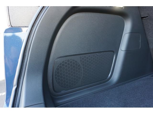 ヴェゼル ｅ：ＨＥＶＺ　デモカーアップ・ＨｏｎｄａＳＥＮＳＩＮＧ・ブラインドスポットインフォメーション・アダプティブドライビングビーム（ＡＤＢ）・ＨｏｎｄａＣＯＮＮＥＣＴディスプレー＋ＥＴＣ２．０車載器＋ワイヤレス充電（16枚目）