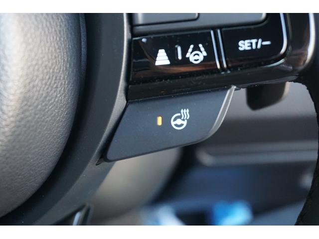 ヴェゼル ｅ：ＨＥＶＺ　デモカーアップ・ＨｏｎｄａＳＥＮＳＩＮＧ・ブラインドスポットインフォメーション・アダプティブドライビングビーム（ＡＤＢ）・ＨｏｎｄａＣＯＮＮＥＣＴディスプレー＋ＥＴＣ２．０車載器＋ワイヤレス充電（20枚目）