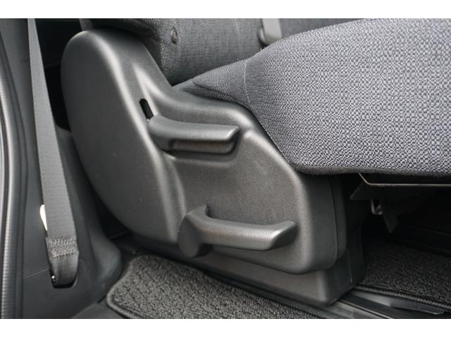 ステップワゴン エアー レンタカーアップ・純正ナビ(フルセグ)・HondaSENSING・2列目6:4分割ベンチシート・トリプルゾーンコントロール・フルオートエアコンディショナー・16インチアルミホイール(49枚目)