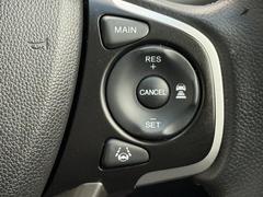 �������ץƥ��֥��롼������ȥ�����ʣ��ãáˢ������֤Ȥμִֵ�Υ��ݻ����ʤ��顢���ꤷ����®��Ǽ�ưŪ�˲ø�®�λٱ��Ԥ��ޤ�����®ƻϩ��Ĺ��Υ��ž�κݤ������ʵ�ǽ�Ǥ��� 7