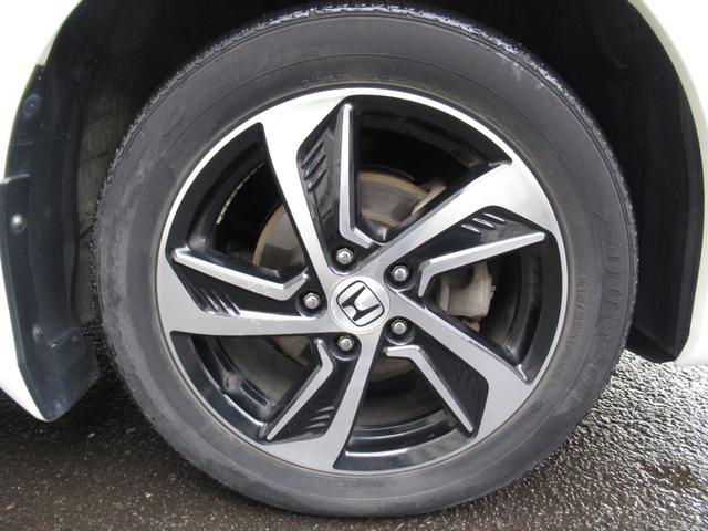 オデッセイ アブソルート・EX HondaSENSING/Hondaインターナビ+リンクアップフリー+ETC車載器/マルチビューカメラシステム+スマートパーキングアシストシステムサイドエアバッグ+サイドカーテンエアバッグ(5枚目)