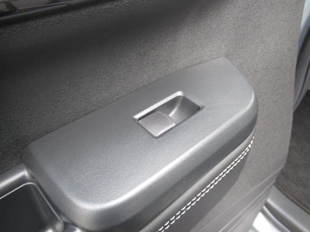 Ｎ－ＢＯＸカスタム コーディネートスタイル　試乗車ＵＰ／運転席＆助手席シートヒーター／コンビニフック付シートバックテーブル（運転席＆助手席）／オートリトラミラー／左右独立式リアセンターアームレスト／グレーステッチ本革巻ステアリングホイール（36枚目）