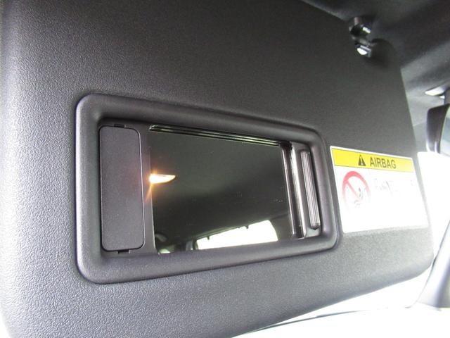 Ｎ－ＢＯＸカスタム コーディネートスタイル　試乗車ＵＰ／運転席＆助手席シートヒーター／コンビニフック付シートバックテーブル（運転席＆助手席）／オートリトラミラー／左右独立式リアセンターアームレスト／グレーステッチ本革巻ステアリングホイール（44枚目）