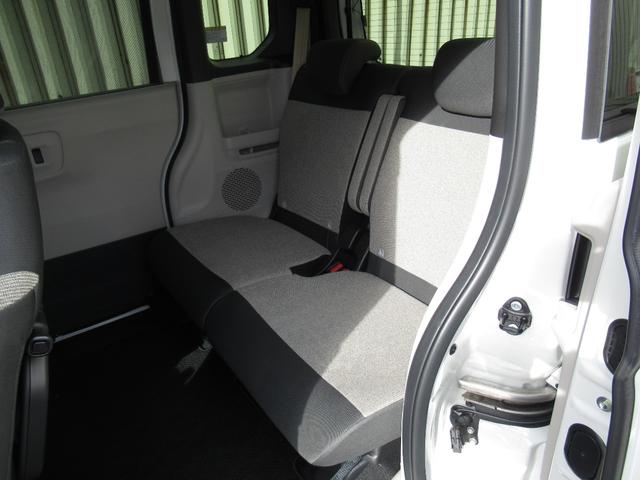 Ｎ－ＢＯＸ ベースグレード　試乗車ＵＰ／運転席＆助手席シートヒーター／コンビニフック付シートバックテーブル運転席＆助手席／オートリトラミラー／左右独立式リアセンターアームレスト（27枚目）