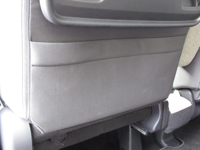 Ｎ－ＢＯＸ ベースグレード　試乗車ＵＰ／運転席＆助手席シートヒーター／コンビニフック付シートバックテーブル運転席＆助手席／オートリトラミラー／左右独立式リアセンターアームレスト（32枚目）