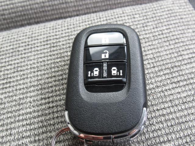 Ｎ－ＢＯＸ ベースグレード　試乗車ＵＰ／運転席＆助手席シートヒーター／コンビニフック付シートバックテーブル運転席＆助手席／オートリトラミラー／左右独立式リアセンターアームレスト（62枚目）