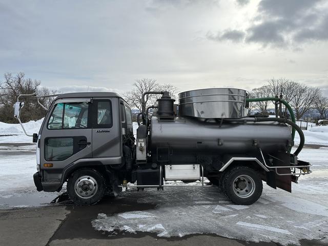 コンドル 　糞尿車　３５００Ｌ　東急車両製（2枚目）