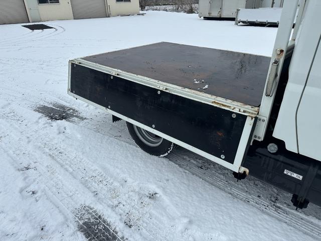 キャンター Ｗキャブ　全低床　積載１．５ｔ　オートマ　リヤヒーター（10枚目）