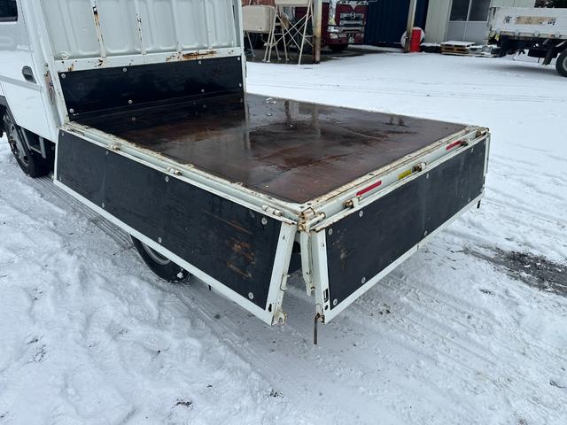 キャンター Ｗキャブ　全低床　積載１．５ｔ　オートマ　リヤヒーター（11枚目）