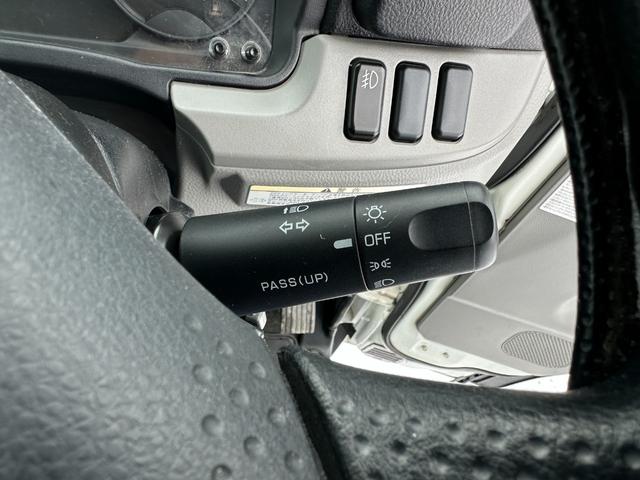 キャンター Ｗキャブ　全低床　積載１．５ｔ　オートマ　リヤヒーター（18枚目）