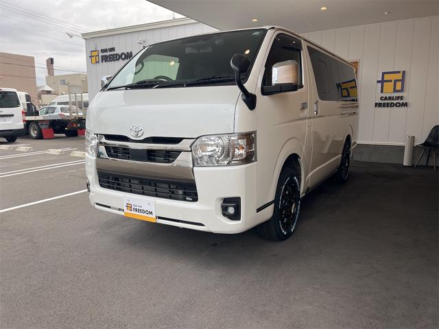 ハイエースバン スーパーGL ダークプライムII 4WD ドライブレコーダー バックカメラ ナビ TV レーンアシスト 衝突被害軽減システム 両側スライドドア オートマチックハイビーム オートライト アルミホイール スマートキー 電動格納ミラー(12枚目)