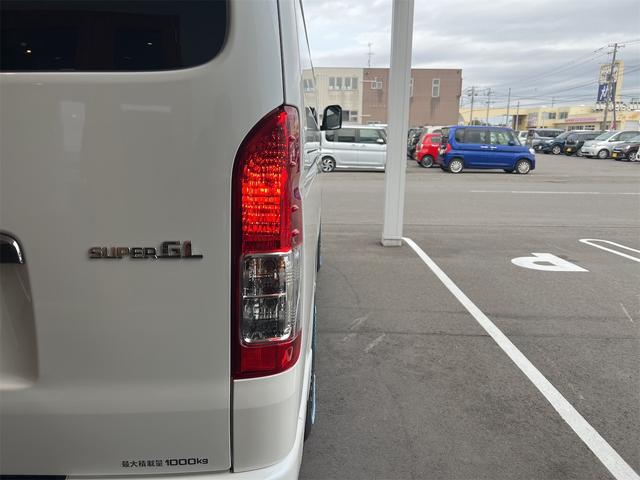 ハイエースバン スーパーGL ダークプライムII 4WD ドライブレコーダー バックカメラ ナビ TV レーンアシスト 衝突被害軽減システム 両側スライドドア オートマチックハイビーム オートライト アルミホイール スマートキー 電動格納ミラー(25枚目)