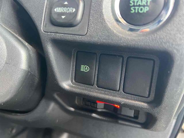 ハイエースバン 　４ＷＤ　ＥＴＣ　バックカメラ　ナビ　ＴＶ　クリアランスソナー　レーンアシスト　衝突被害軽減システム　両側スライドドア　オートマチックハイビーム　オートライト　スマートキー　電動格納ミラー　後席モニター（34枚目）