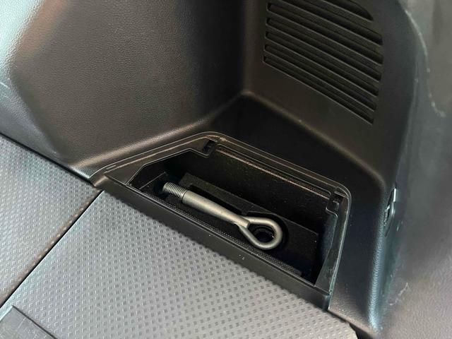 エクストレイル ２０Ｘ　４ＷＤ　ＥＴＣ　バックカメラ　サイドカメラ　サンルーフ　ナビ　ＴＶ　オートライト　アルミホイール　スマートキー　電動格納ミラー　シートヒーター　ＣＶＴ　盗難防止システム　衝突安全ボディ　ＵＳＢ　記録簿（31枚目）