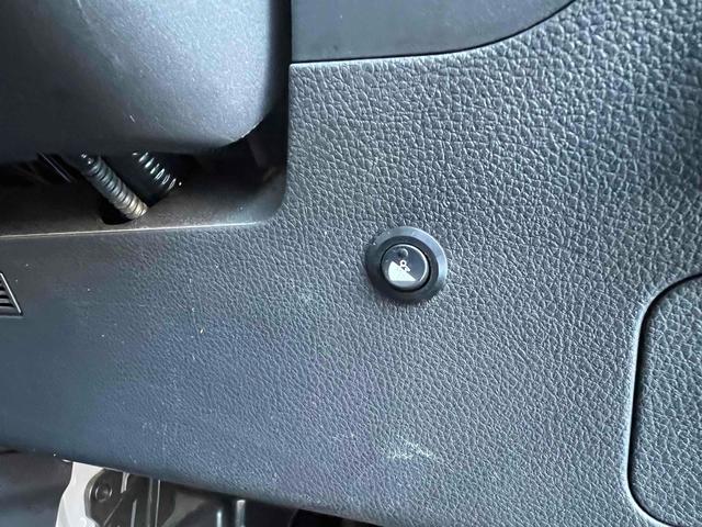 エクストレイル ２０Ｘ　４ＷＤ　ＥＴＣ　バックカメラ　サイドカメラ　サンルーフ　ナビ　ＴＶ　オートライト　アルミホイール　スマートキー　電動格納ミラー　シートヒーター　ＣＶＴ　盗難防止システム　衝突安全ボディ　ＵＳＢ　記録簿（42枚目）