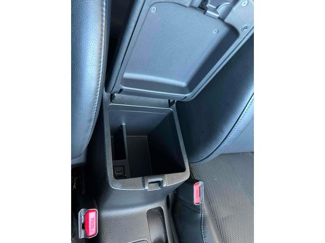 エクストレイル ２０Ｘ　４ＷＤ　ＥＴＣ　バックカメラ　サイドカメラ　サンルーフ　ナビ　ＴＶ　オートライト　アルミホイール　スマートキー　電動格納ミラー　シートヒーター　ＣＶＴ　盗難防止システム　衝突安全ボディ　ＵＳＢ　記録簿（51枚目）