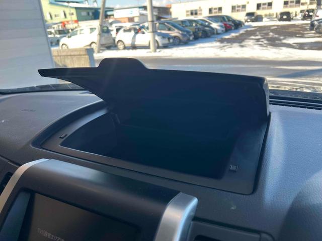 エクストレイル ２０Ｘ　４ＷＤ　ＥＴＣ　バックカメラ　サイドカメラ　サンルーフ　ナビ　ＴＶ　オートライト　アルミホイール　スマートキー　電動格納ミラー　シートヒーター　ＣＶＴ　盗難防止システム　衝突安全ボディ　ＵＳＢ　記録簿（53枚目）