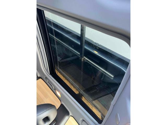 エクストレイル ２０Ｘ　４ＷＤ　ＥＴＣ　バックカメラ　サイドカメラ　サンルーフ　ナビ　ＴＶ　オートライト　アルミホイール　スマートキー　電動格納ミラー　シートヒーター　ＣＶＴ　盗難防止システム　衝突安全ボディ　ＵＳＢ　記録簿（58枚目）