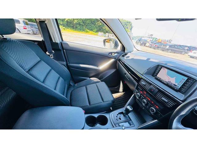 ＣＸ－５ ＸＤ　４ＷＤ　ドライブレコーダー　ＥＴＣ　バックカメラ　ナビ　オートライト　アルミホイール　スマートキー　アイドリングストップ　ＡＴ　盗難防止システム　衝突安全ボディ　ＡＢＳ　エアコン　パワーステアリング（26枚目）