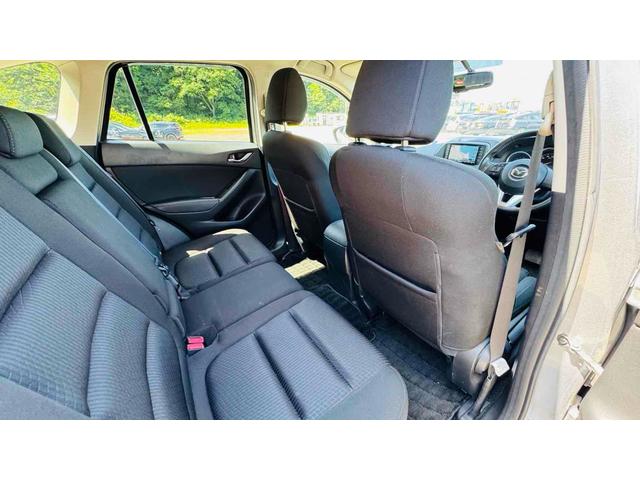 ＣＸ－５ ＸＤ　４ＷＤ　ドライブレコーダー　ＥＴＣ　バックカメラ　ナビ　オートライト　アルミホイール　スマートキー　アイドリングストップ　ＡＴ　盗難防止システム　衝突安全ボディ　ＡＢＳ　エアコン　パワーステアリング（29枚目）
