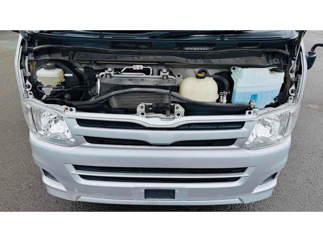 ハイエースバン 　４ＷＤ　バックカメラ　ナビ　スライドドア　ＡＴ　Ｂｌｕｅｔｏｏｔｈ　エアコン　パワーウィンドウ　運転席エアバッグ（11枚目）