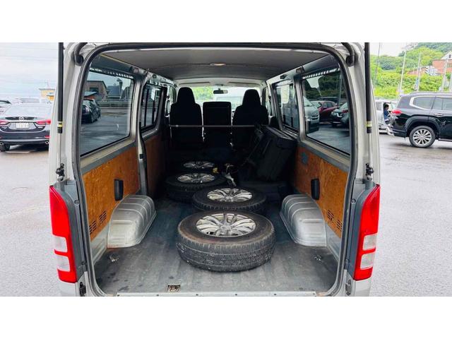 ハイエースバン 　４ＷＤ　バックカメラ　ナビ　スライドドア　ＡＴ　Ｂｌｕｅｔｏｏｔｈ　エアコン　パワーウィンドウ　運転席エアバッグ（22枚目）