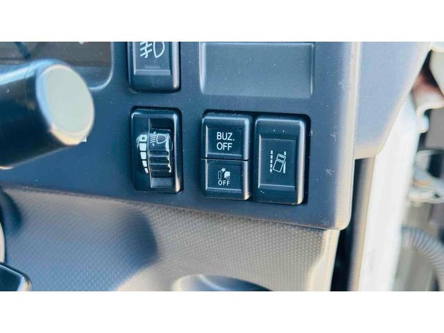 エルフトラック 　ＡＴ　後輪ダブル　レーンアシスト　ＥＴＣ　バックカメラ　スマートキー　アイドリングストップ　電動格納ミラー　ＥＳＣ　エアコン　パワーウィンドウ　運転席エアバッグ（32枚目）