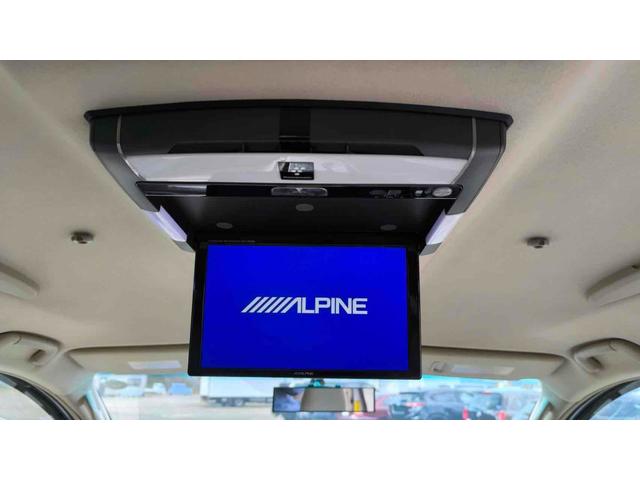 ヴェルファイア ２．４Ｘ　４ＷＤ　ＥＴＣ　バックカメラ　ナビ　クリアランスソナー　両側電動スライドドア　オートライト　ＨＩＤ　スマートキー　後席モニター　３列シート　ＣＶＴ　アルミホイール　盗難防止システム　衝突安全ボディ（11枚目）