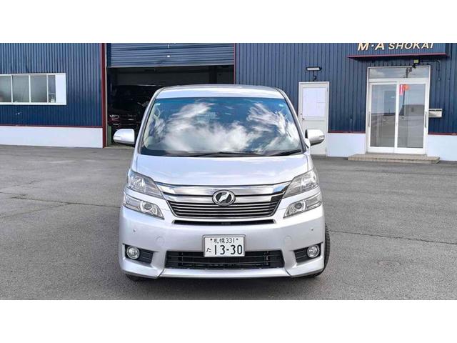 ヴェルファイア ２．４Ｘ　４ＷＤ　ＥＴＣ　バックカメラ　ナビ　クリアランスソナー　両側電動スライドドア　オートライト　ＨＩＤ　スマートキー　後席モニター　３列シート　ＣＶＴ　アルミホイール　盗難防止システム　衝突安全ボディ（12枚目）