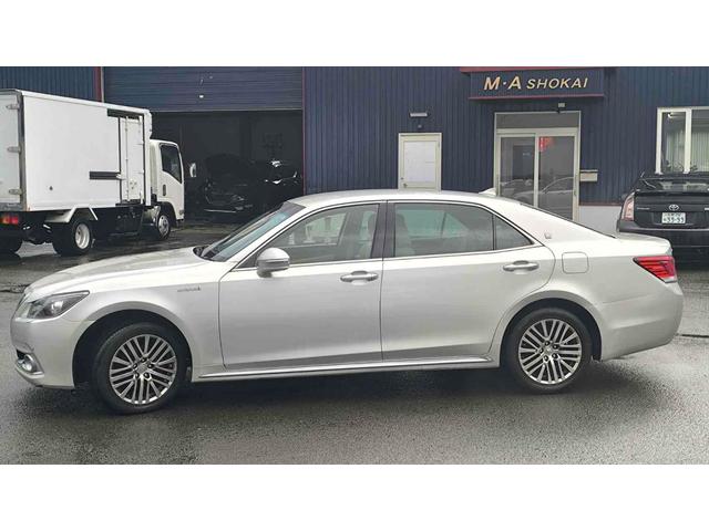 クラウンマジェスタ Four 4WD ETC クリアランスソナー オートクルーズコントロール 衝突被害軽減システム バックカメラ ナビ TV アルミホイール オートマチックハイビーム オートライト LEDヘッドランプ CVT(14枚目)