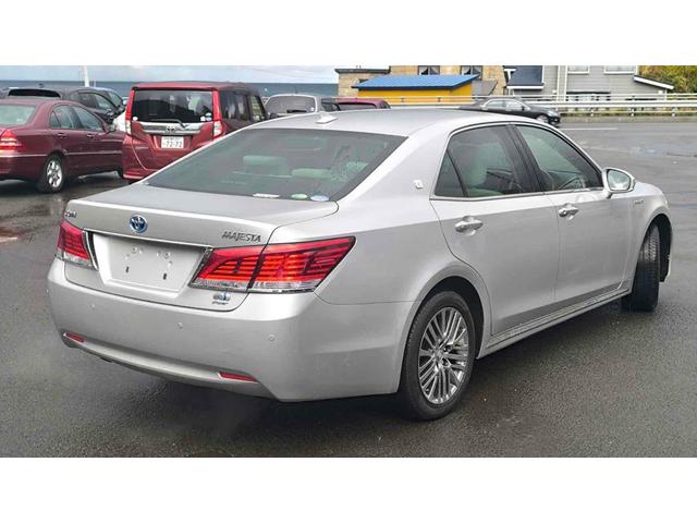 クラウンマジェスタ Four 4WD ETC クリアランスソナー オートクルーズコントロール 衝突被害軽減システム バックカメラ ナビ TV アルミホイール オートマチックハイビーム オートライト LEDヘッドランプ CVT(17枚目)