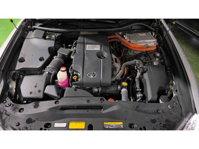 クラウンマジェスタ Four 4WD ETC クリアランスソナー オートクルーズコントロール 衝突被害軽減システム バックカメラ ナビ TV アルミホイール オートマチックハイビーム オートライト LEDヘッドランプ CVT(19枚目)