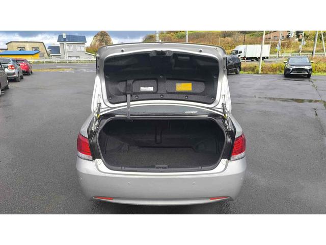 クラウンマジェスタ Four 4WD ETC クリアランスソナー オートクルーズコントロール 衝突被害軽減システム バックカメラ ナビ TV アルミホイール オートマチックハイビーム オートライト LEDヘッドランプ CVT(23枚目)