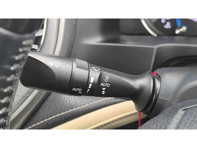 クラウンマジェスタ Four 4WD ETC クリアランスソナー オートクルーズコントロール 衝突被害軽減システム バックカメラ ナビ TV アルミホイール オートマチックハイビーム オートライト LEDヘッドランプ CVT(40枚目)