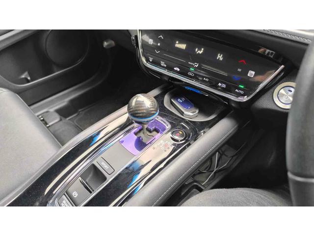 ヴェゼル ハイブリッドＸ・Ｌパッケージ　４ＷＤ　ドライブレコーダー　ＥＴＣ　バックカメラ　オートクルーズコントロール　衝突被害軽減システム　ナビ　オートライト　ＬＥＤヘッドランプ　アルミホイール　スマートキー　シートヒーター　ＡＴ（6枚目）