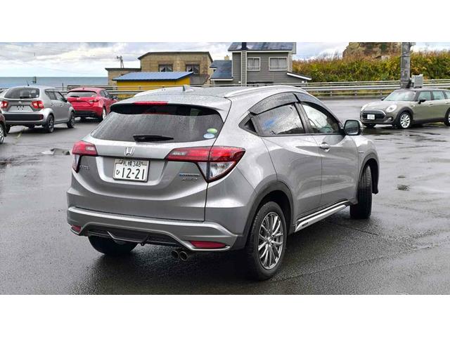 ヴェゼル ハイブリッドＸ・Ｌパッケージ　４ＷＤ　ドライブレコーダー　ＥＴＣ　バックカメラ　オートクルーズコントロール　衝突被害軽減システム　ナビ　オートライト　ＬＥＤヘッドランプ　アルミホイール　スマートキー　シートヒーター　ＡＴ（17枚目）