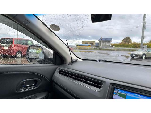 ヴェゼル ハイブリッドＸ・Ｌパッケージ　４ＷＤ　ドライブレコーダー　ＥＴＣ　バックカメラ　オートクルーズコントロール　衝突被害軽減システム　ナビ　オートライト　ＬＥＤヘッドランプ　アルミホイール　スマートキー　シートヒーター　ＡＴ（43枚目）