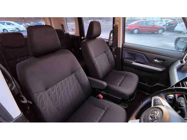 ルーミー カスタムG 4WD バックカメラ ナビ 両側電動スライドドア クリアランスソナー オートクルーズコントロール 衝突被害軽減システム アルミホイール オートマチックハイビーム オートライト LEDヘッドランプ(10枚目)