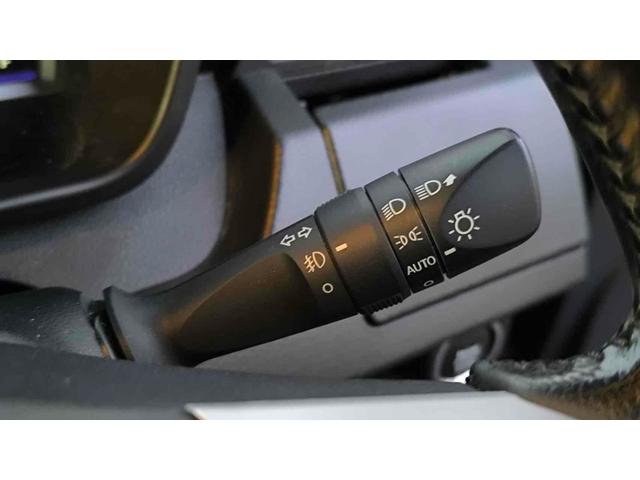 ルーミー カスタムG 4WD バックカメラ ナビ 両側電動スライドドア クリアランスソナー オートクルーズコントロール 衝突被害軽減システム アルミホイール オートマチックハイビーム オートライト LEDヘッドランプ(31枚目)