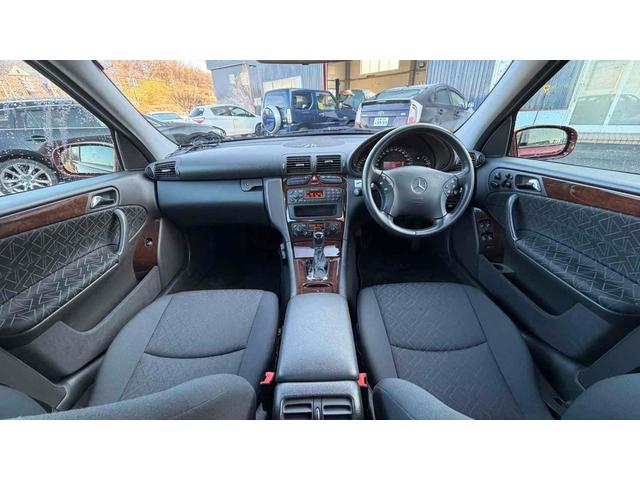 Cクラス ETC オートクルーズコントロール AT オートライト キーレスエントリー アルミホイール エアコン パワーウィンドウ(2枚目)