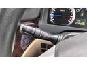 ２．４Ｘ　４ＷＤ　ＥＴＣ　バックカメラ　ナビ　クリアランスソナー　両側電動スライドドア　オートライト　ＨＩＤ　スマートキー　後席モニター　３列シート　ＣＶＴ　アルミホイール　盗難防止システム　衝突安全ボディ（10枚目）